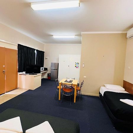 Horsham Motel מראה חיצוני תמונה