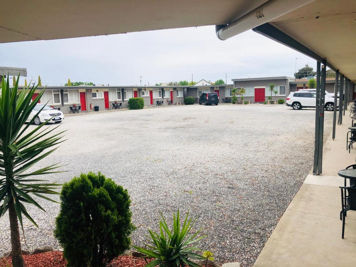 Horsham Motel מראה חיצוני תמונה