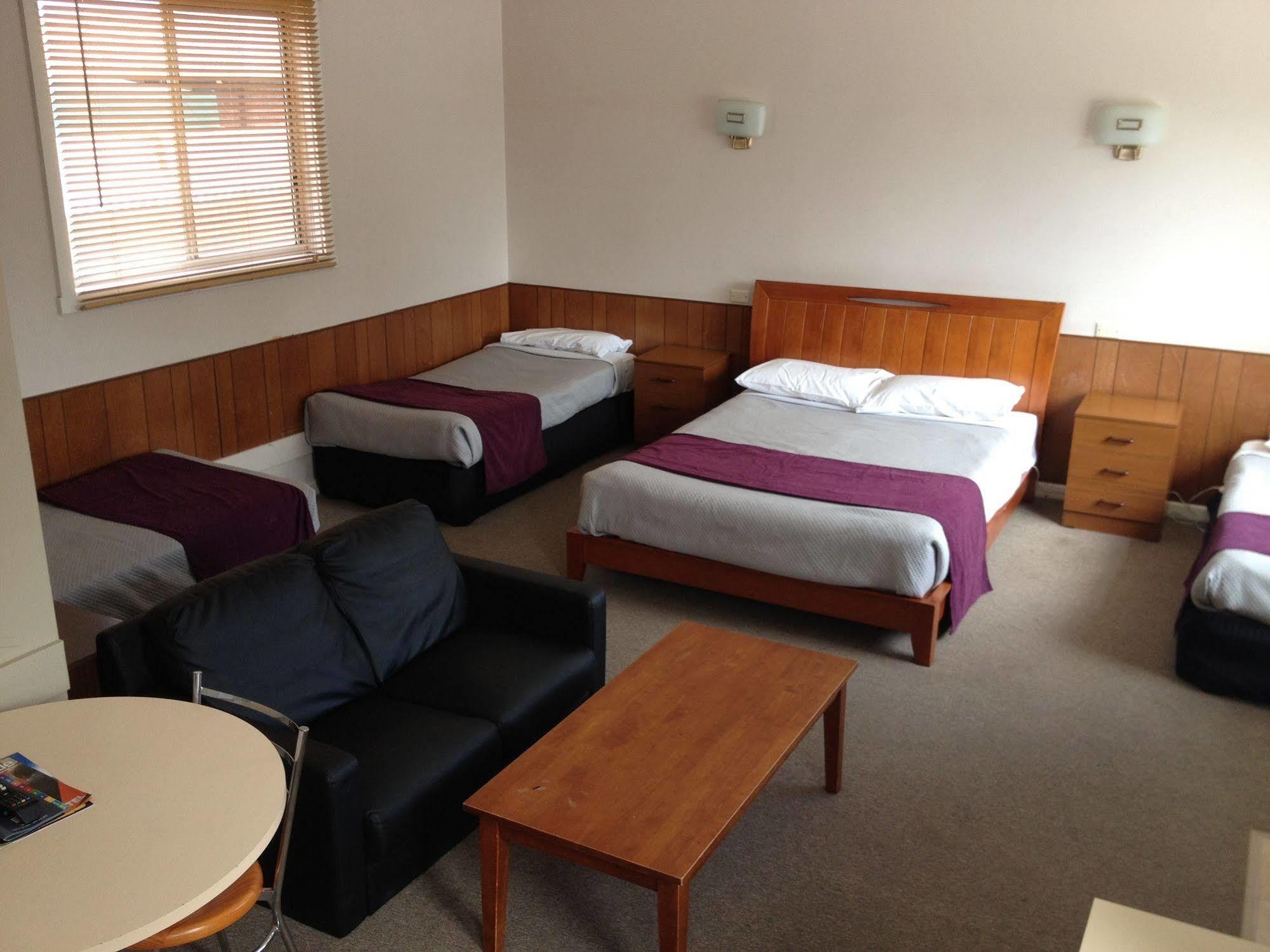 Horsham Motel מראה חיצוני תמונה